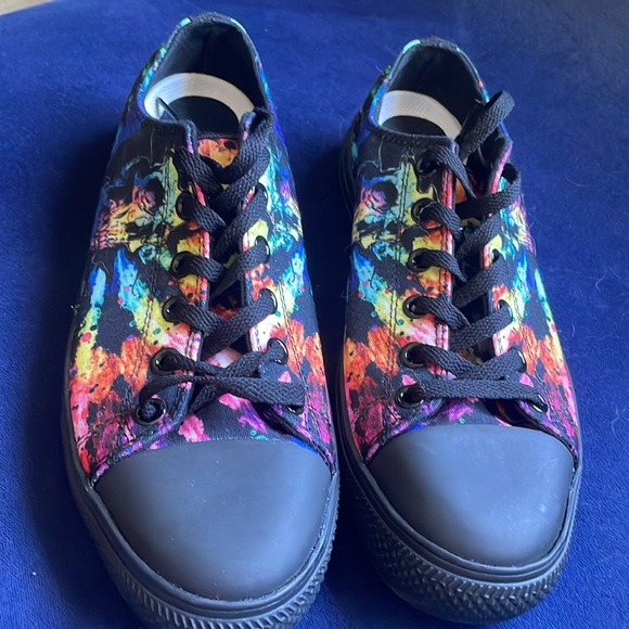 Raad shoes color splotch skull pattern never worn - Picture 2 of 6